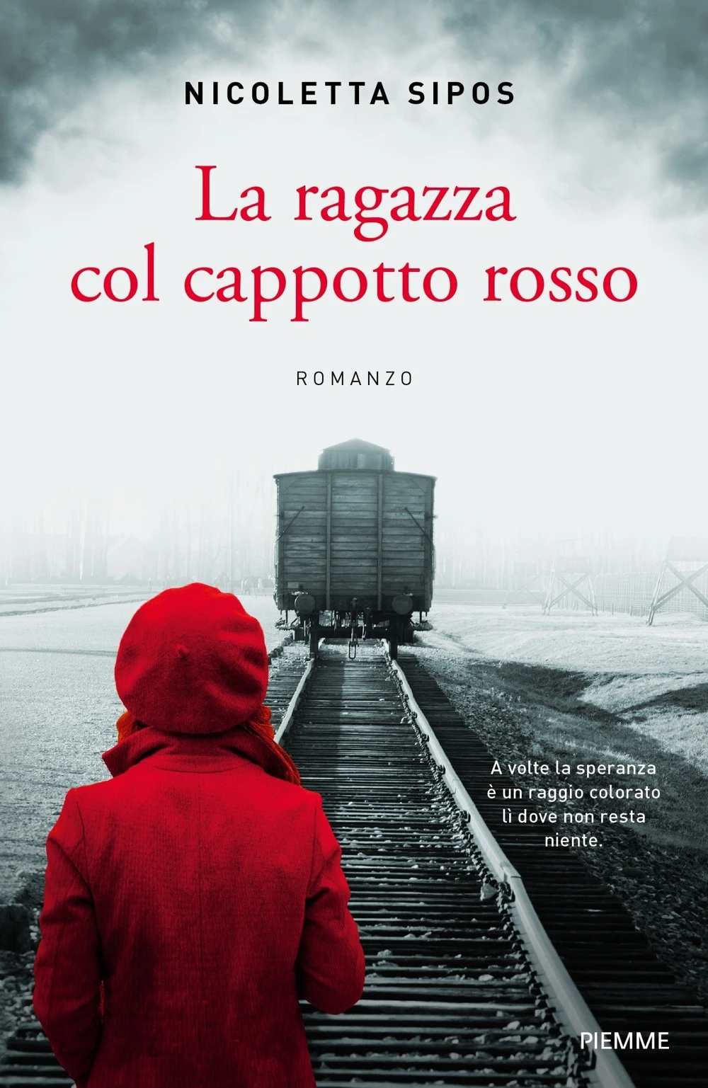 LA RAGAZZA COL CAPPOTTO ROSSO